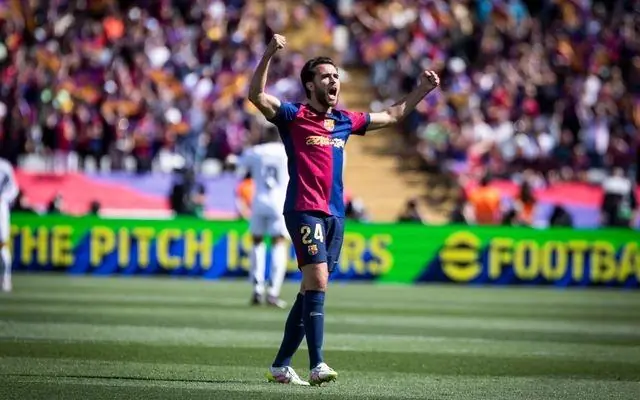 “Barcelona có thể mất trung vệ do chấn thương nặng”