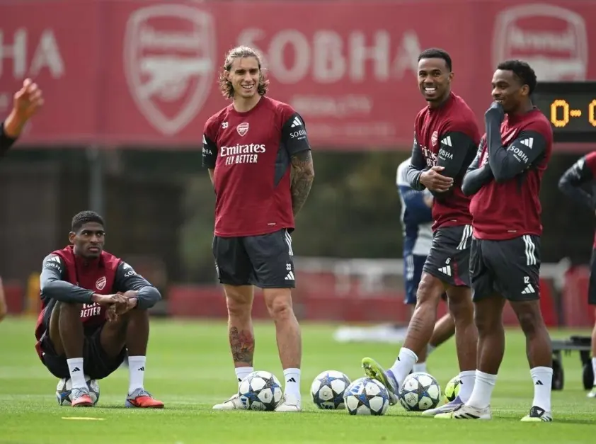 Arsenal tạo tiếng vang nhờ hàng thủ chắc chắn nhất châu Âu