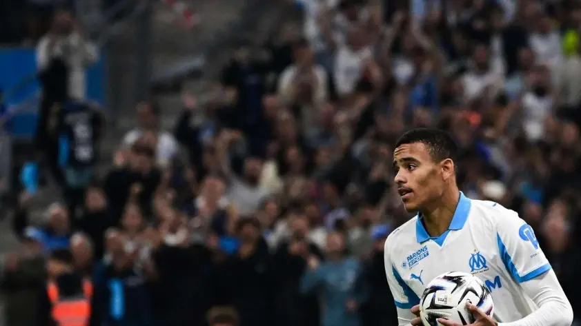 “Cầu thủ từng bị MU bỏ rơi vượt khó nhận giải thưởng cao quý”