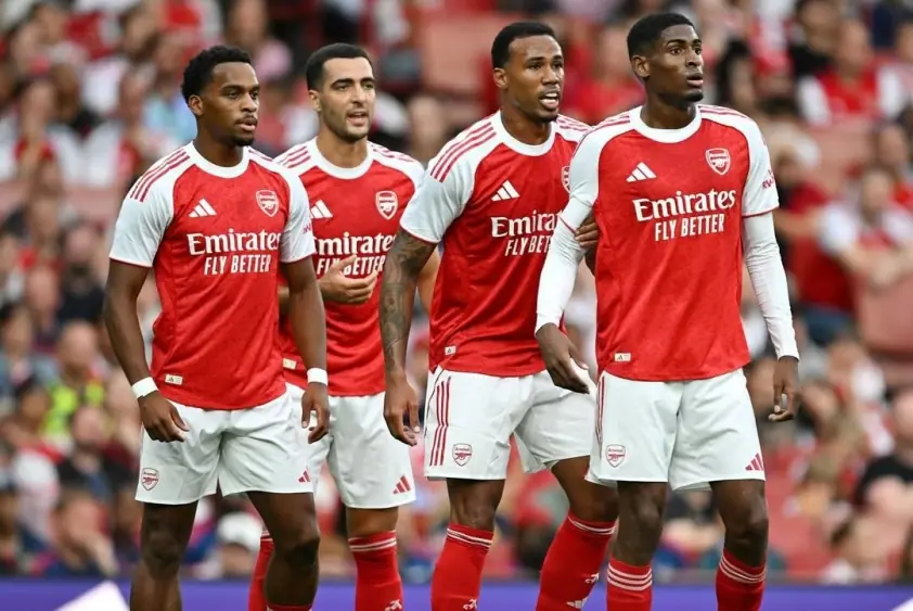 Arsenal có đang sở hữu hậu vệ ‘xuất sắc nhất’ Ngoại hạng Anh?