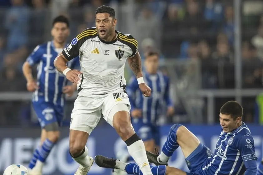 ‘Người Khổng Lồ’ chính thức đạt 500 bàn thắng trong sự nghiệp