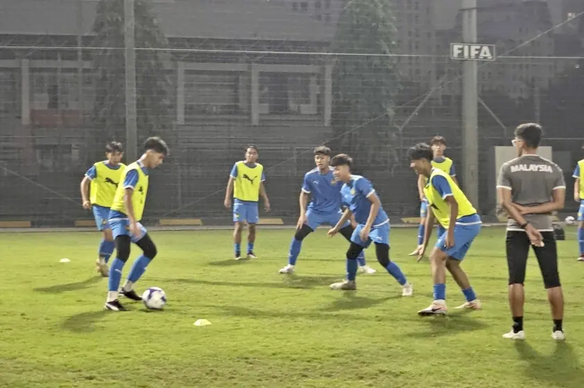 Malaysia đến Hà Nội, sẵn sàng trận quyết đấu với Việt Nam