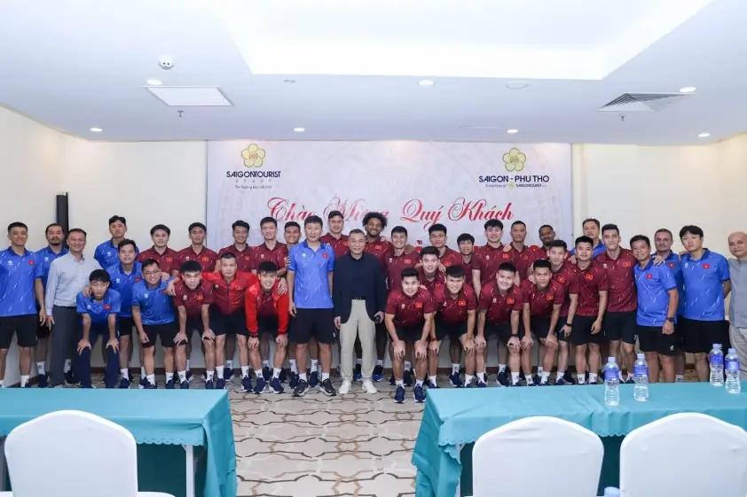 Xuân Sơn và ĐT Việt Nam nhận “doping tinh thần” trước trận gặp Lào