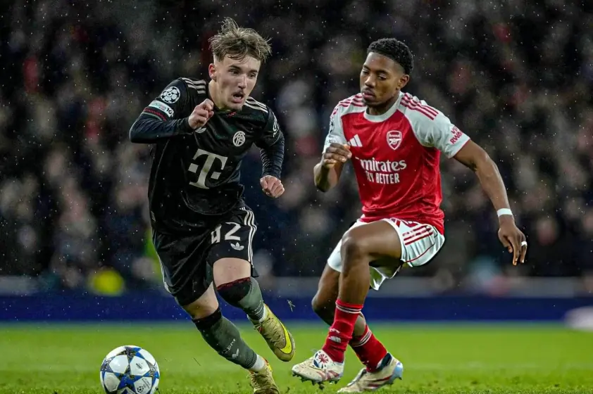 “Sao Arsenal bị chỉ trích dù đội thắng đậm 3-1”