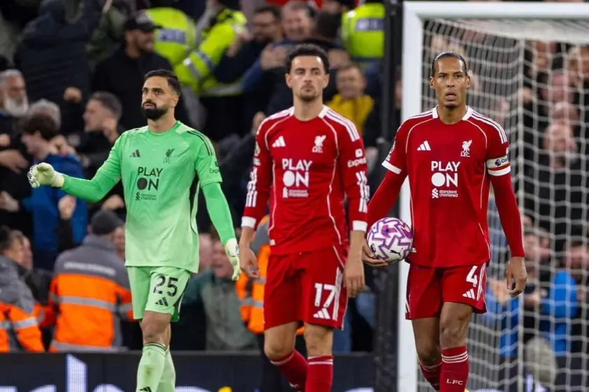 “Arne Slot thừa nhận sự thật sau chiến thắng trở lại của Liverpool”