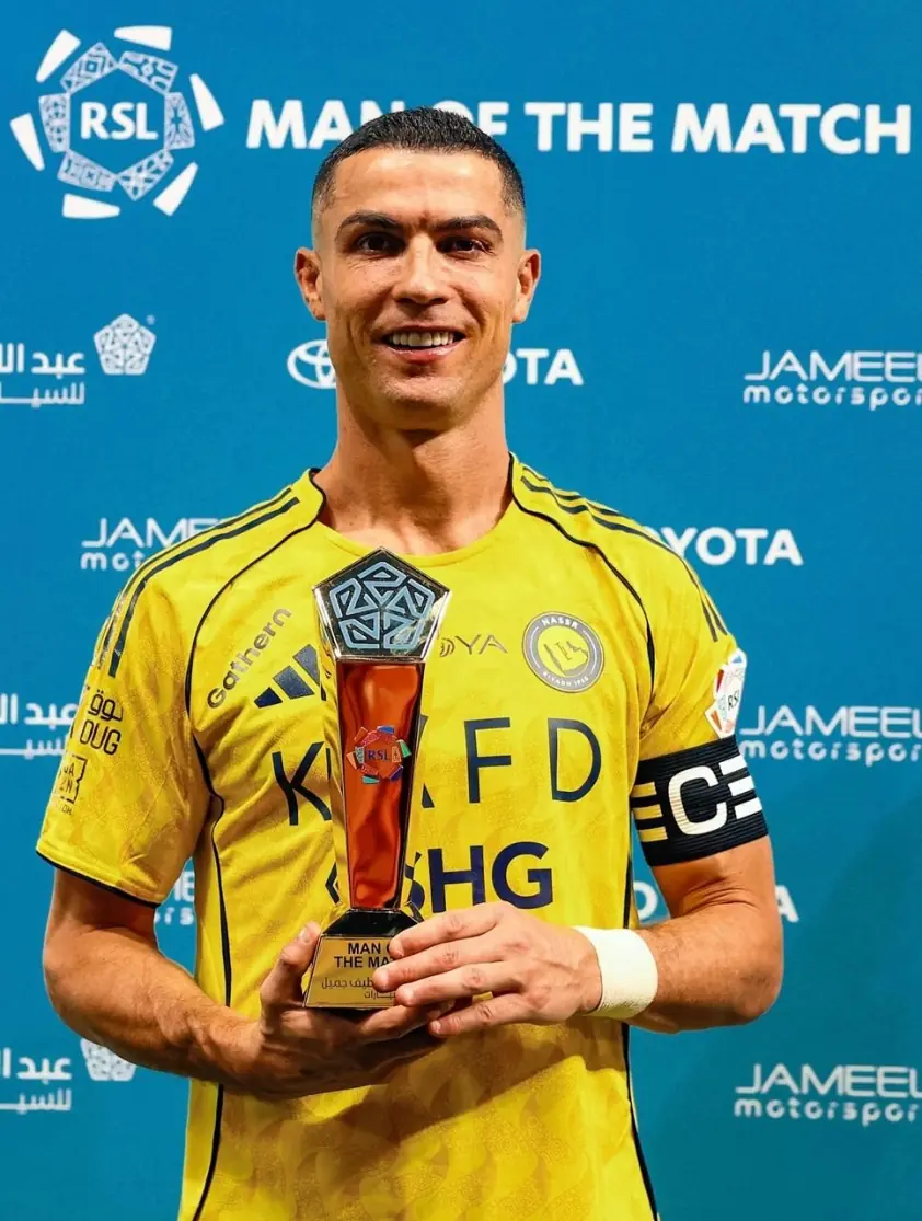 Ronaldo thừa nhận ‘tim đập loạn nhịp’ sau bàn thắng quyết định