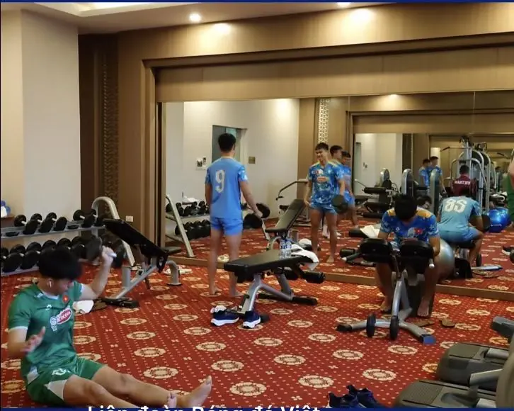 ĐT Việt Nam tăng cường thể lực trước trận gặp Lào