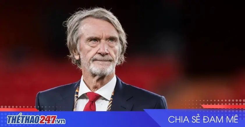 top sir jim ratcliffe at football ga 68e9e257c8ff5