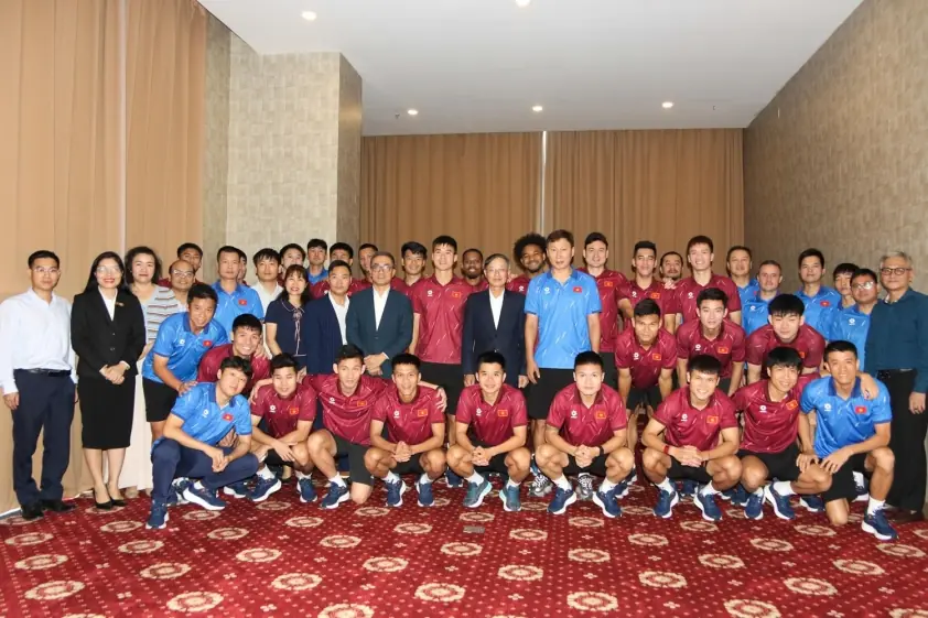 “ĐT Việt Nam nhận động lực tinh thần trước trận đấu với Lào”