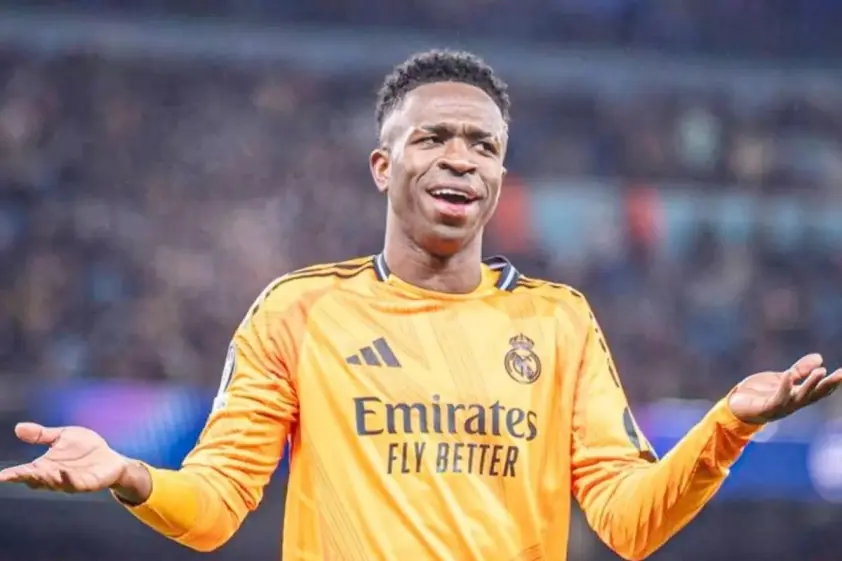 Benzema chia sẻ bí quyết giúp Vinicius chinh phục QBV