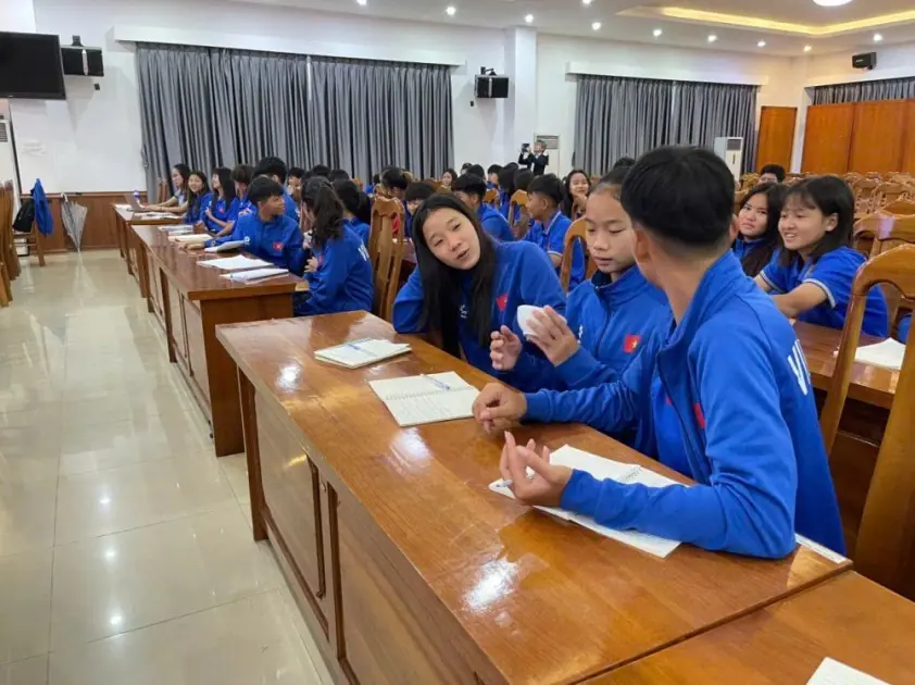 VFF tổ chức khóa đào tạo dinh dưỡng cho đội trẻ nữ