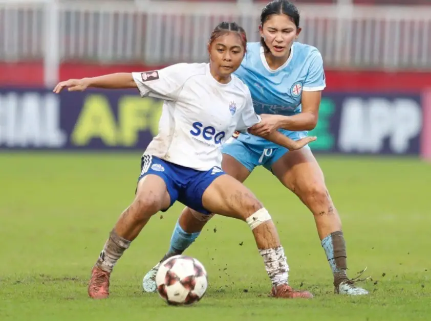 Australia thắng 5-0, chiếm ngôi đầu bảng TP HCM