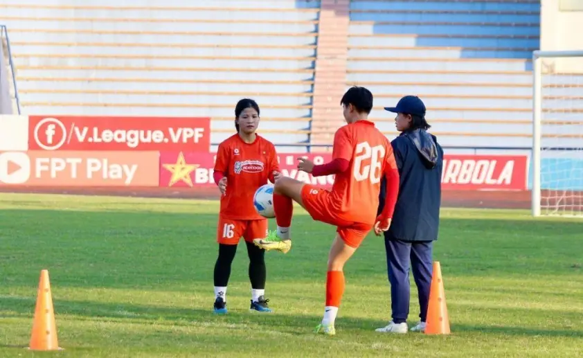 Thêm một đội tuyển Việt Nam đến Việt Trì để tập luyện