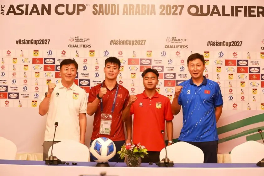 HLV Lào: ‘ĐT Việt Nam mạnh hơn cả Malaysia’