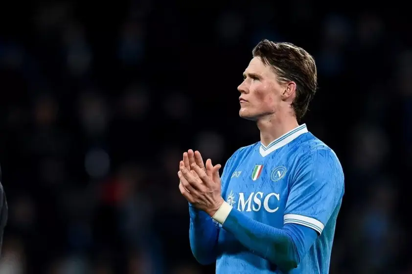 “Man United nhận tín hiệu từ tiền vệ hàng đầu châu Âu”