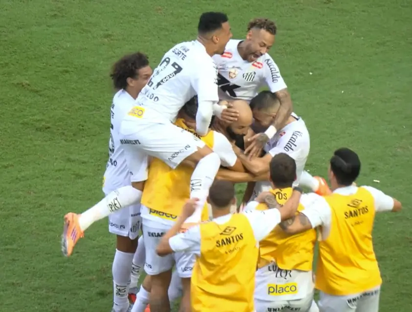 “Neymar tái hiện phong độ, lập hat-trick cứu vãn mùa giải của Santos”