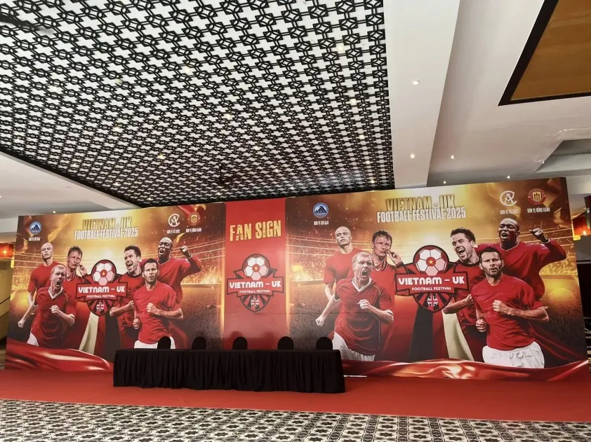 SVĐ Việt Nam từng chào đón cầu thủ MU giờ đây đổi tên bất ngờ