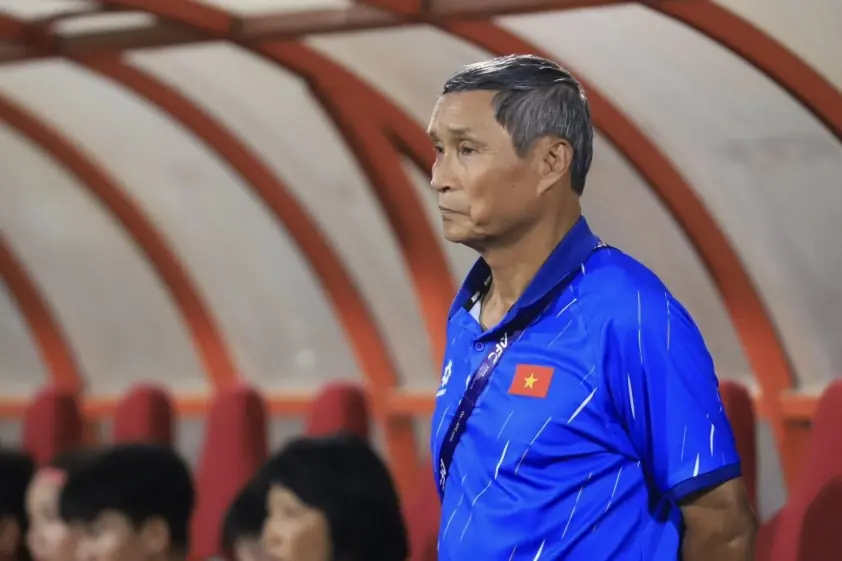 HLV Mai Đức Chung chính thức tiếp tục dẫn dắt ĐT nữ Việt Nam