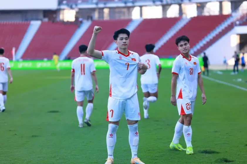 BLV Quang Huy hé lộ người chiến thắng Quả bóng Vàng Việt Nam 2025