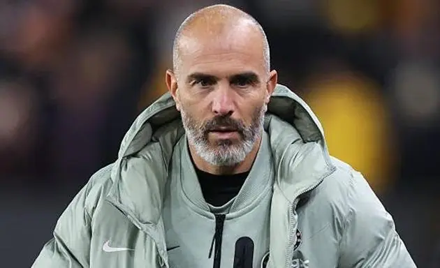 Chelsea loại Cole Palmer khỏi đội hình chính thức