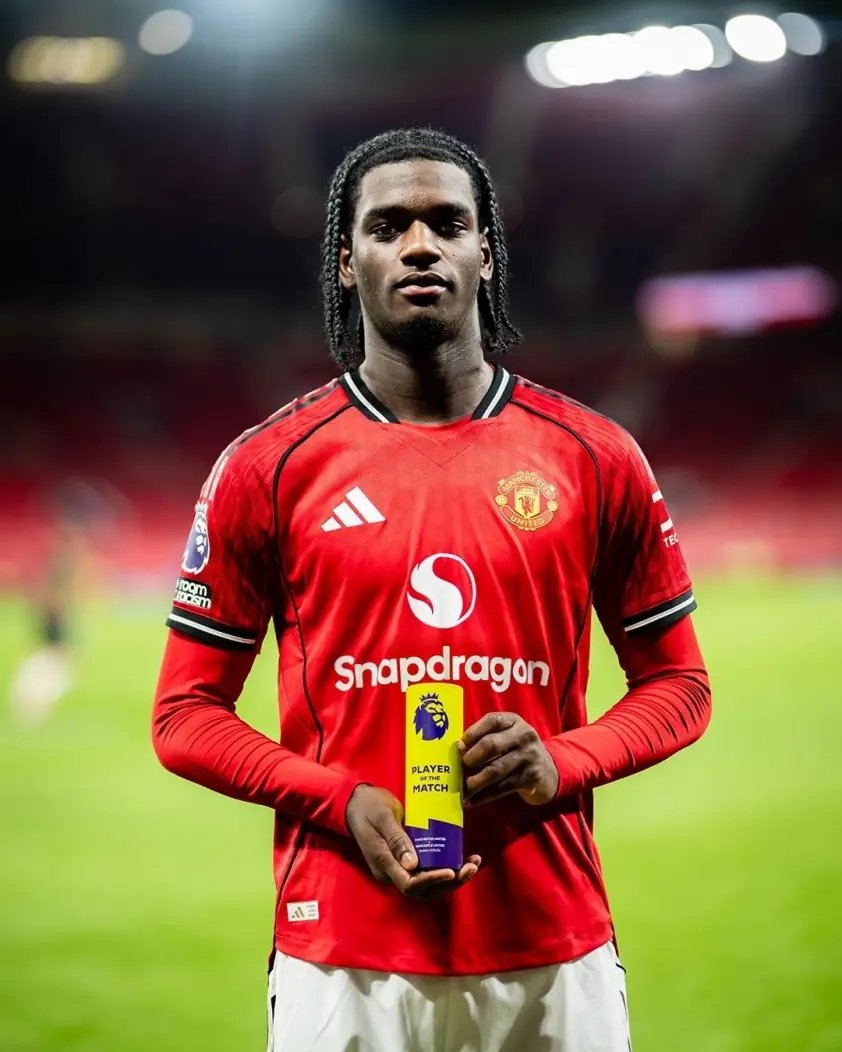 Ayden Heaven: Thần đồng 2006 cứu MU khỏi Newcastle