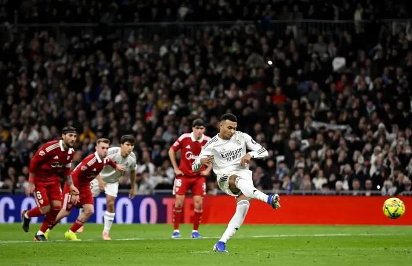 Mbappe san bằng kỷ lục Ronaldo, Real Madrid áp sát Barca ở La Liga