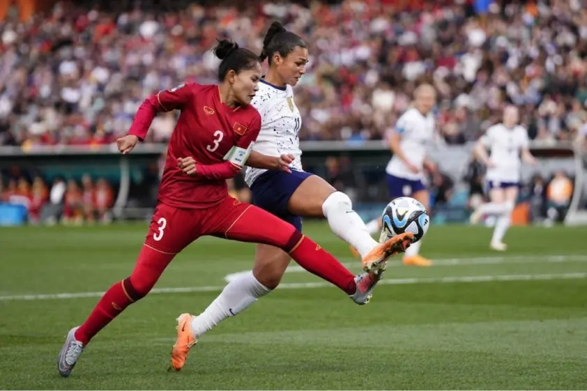 AFC gây bất ngờ khi vinh danh trung vệ xuất sắc nhất Việt Nam