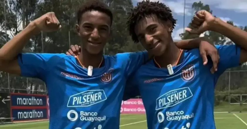 Arsenal chính thức công bố bản hợp đồng đầu tiên của năm 2026