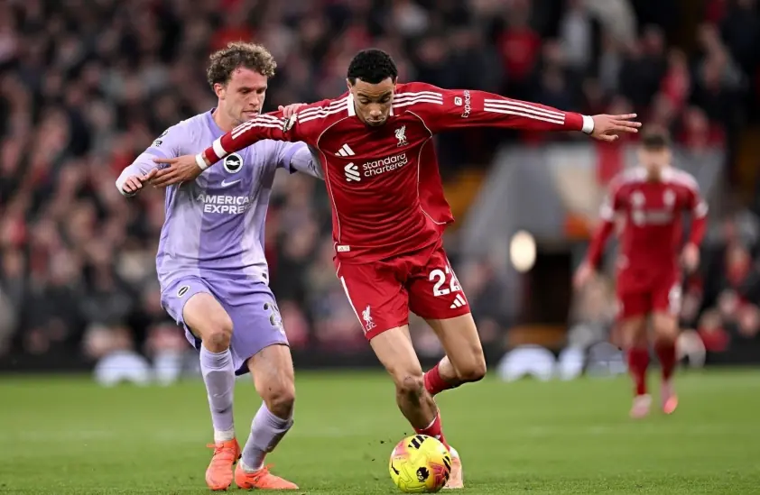 ‘Bom tấn’ Liverpool tiếc nuối vì không lập hat-trick