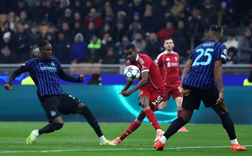 Liverpool và bom tấn 125 triệu Bảng bất ngờ bị chỉ trích sau chiến thắng trước Inter