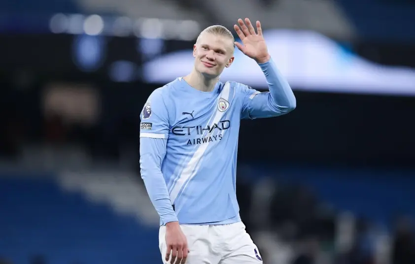 Haaland chính thức vượt qua Ronaldo ở Ngoại hạng Anh