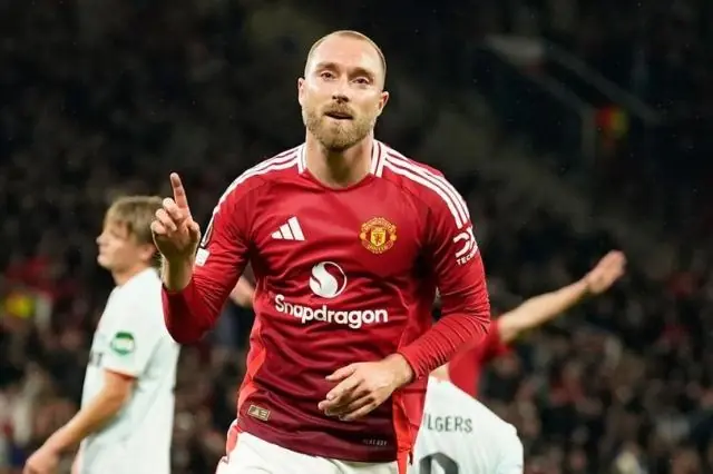 Cựu sao MU chỉ trích Ruben Amorim thiếu tinh tế, đe dọa phòng thay đồ