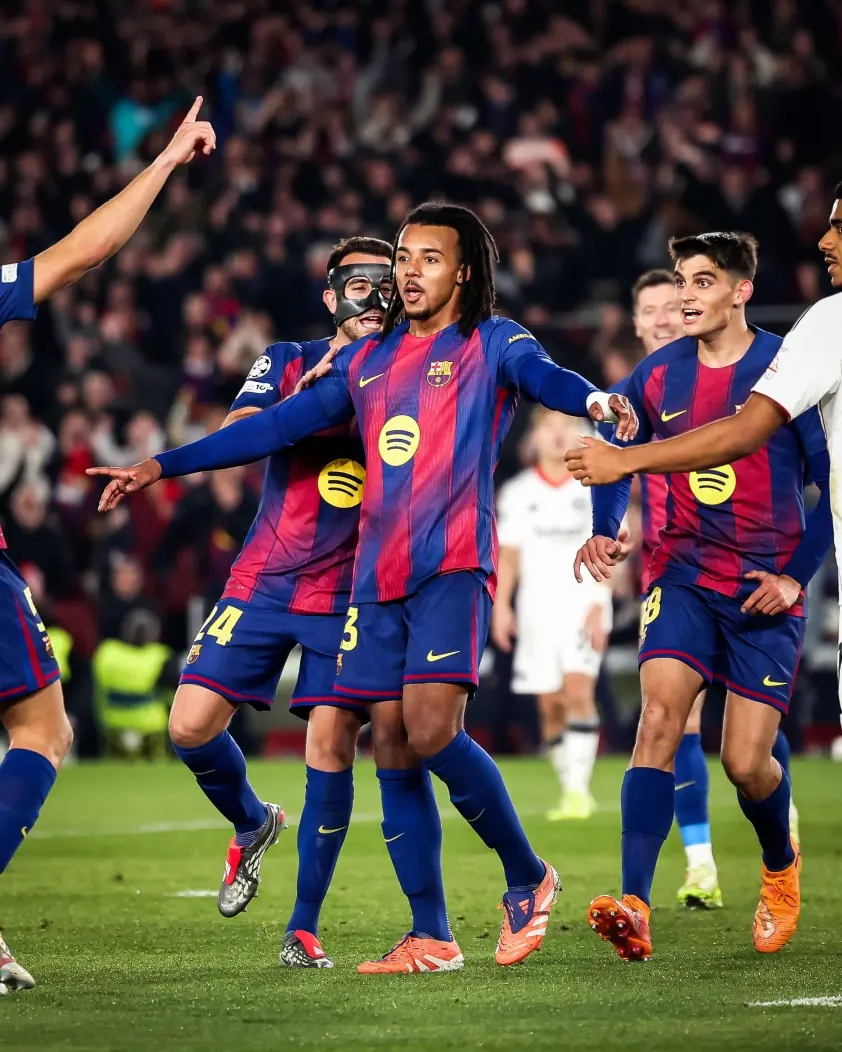 “Kounde: Người hùng bất đắc dĩ chỉ ra vấn đề của Barca”