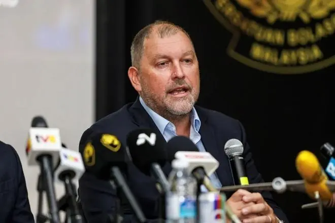 HLV trưởng ĐT Malaysia nhận án phạt từ FIFA