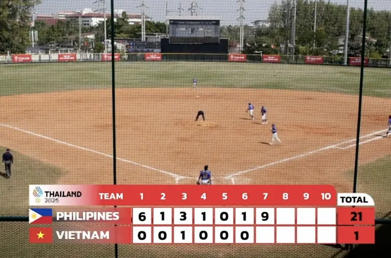 “Huyền thoại MU khuyên ngôi sao đội nhà chuyển tới Chelsea”