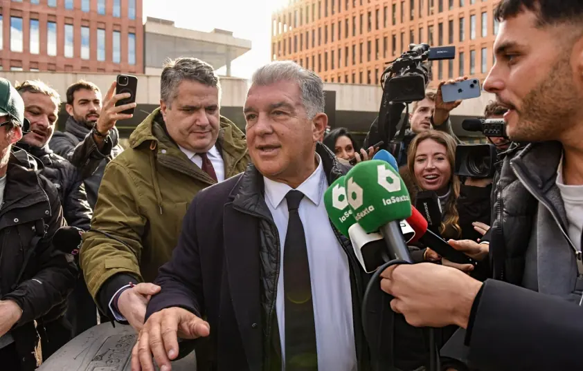 Chủ tịch Barca đối mặt với nguy cơ lớn