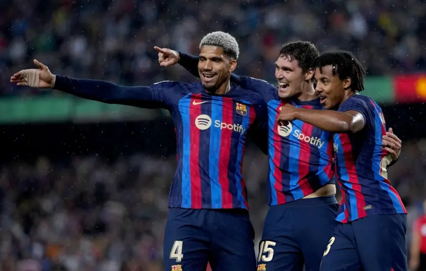 “Pep Guardiola sẵn sàng để Man City chia tay ‘công thần’ Barcelona”