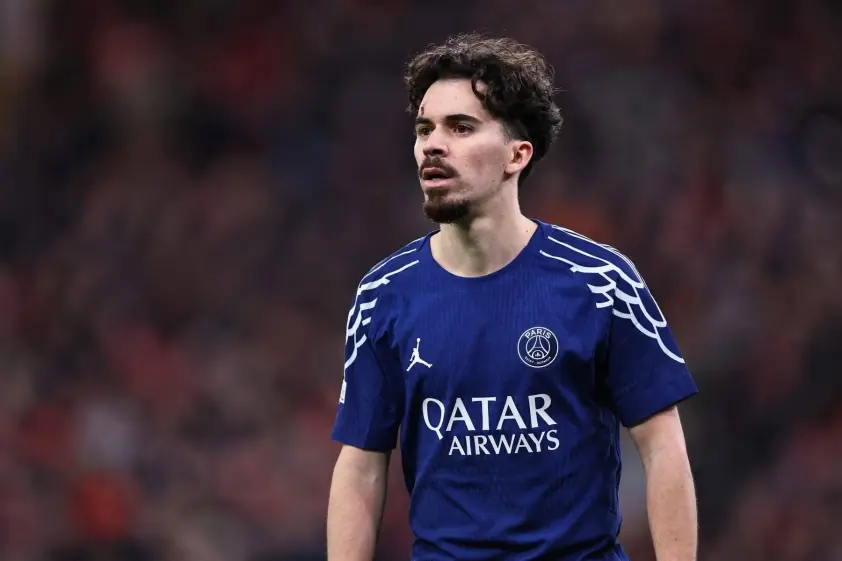 Real Madrid chiêu mộ ‘chân chuyền’ xuất sắc thế giới để thay Vinicius