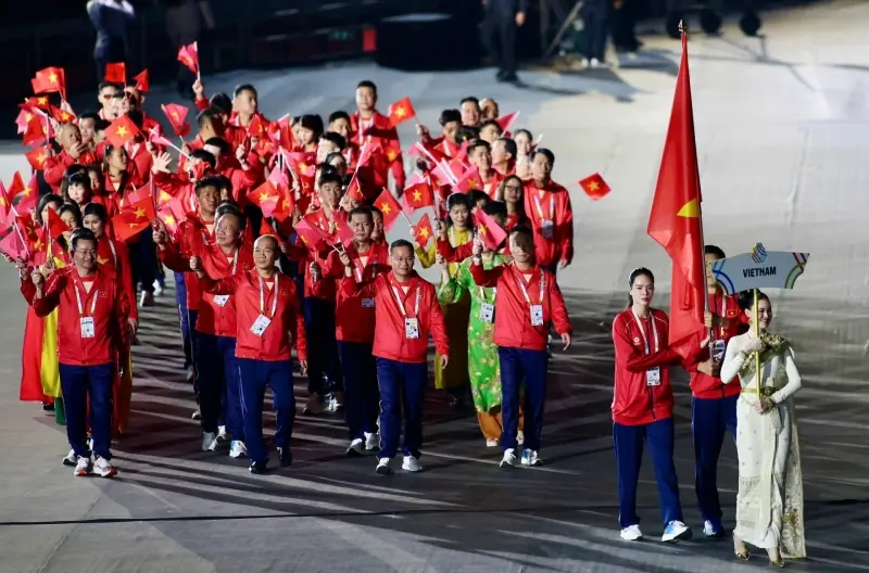 “Henry tiết lộ bí mật khiến fan Liverpool không vui”