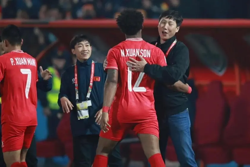 Malaysia cảnh báo đội nhà trước phong độ ‘hủy diệt’ của Xuân Sơn