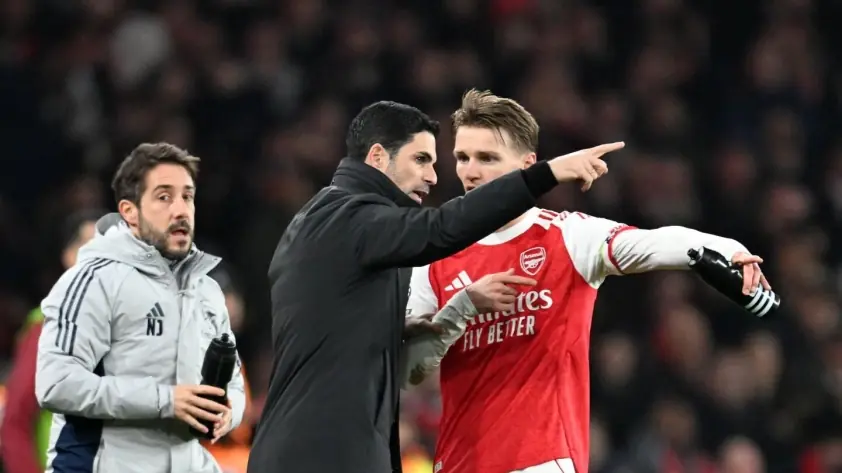 “Arsenal nên loại Odegaard ra khỏi đội hình?”