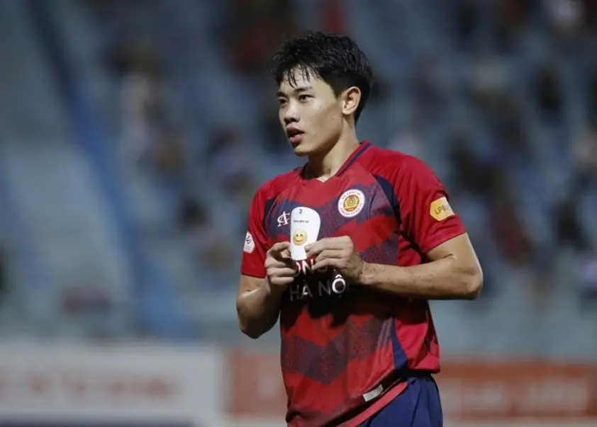 “CĐV Đông Nam Á nhắc tên Đình Bắc sau trận CAHN thua Malaysia”