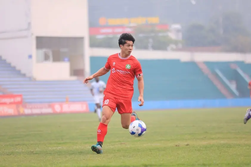 Công Phượng ghi bàn không ngừng, nhắn tín hiệu đến HLV Kim Sang Sik