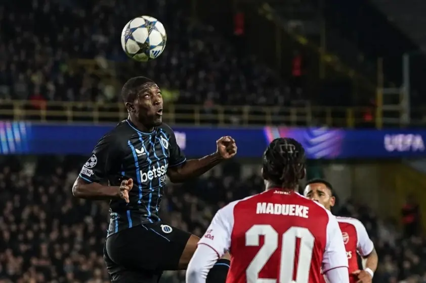 “Ly biệt Konate, Liverpool chào đón ‘quái thú’ Nam Mỹ chơi cùng Van Dijk”