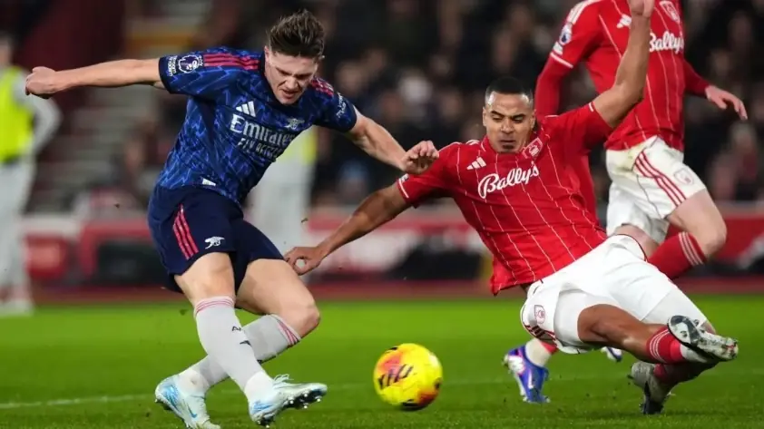 Arteta tự tin bảo vệ Gyokeres dù bỏ lỡ cơ hội vượt Man City