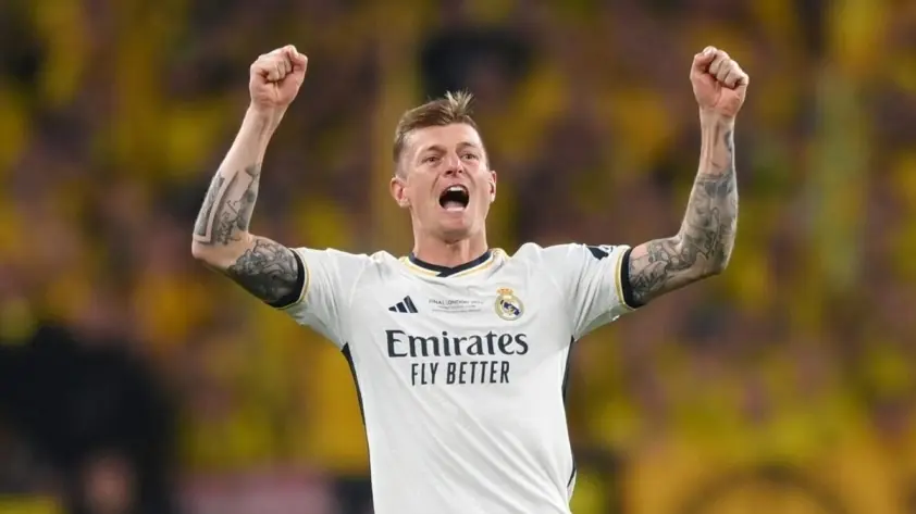 Toni Kroos kiến tạo, Real Madrid săn “sát thủ” ghi 1 bàn/trận