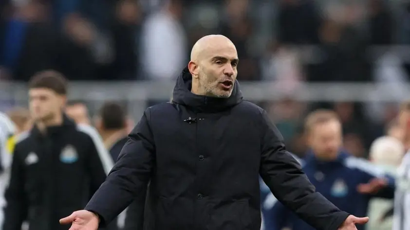 Huyền thoại MU bày tỏ quan điểm thẳng thắn về Enzo Maresca