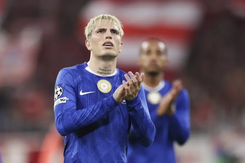 Alejandro Garnacho suy nghĩ về việc rời khỏi Chelsea