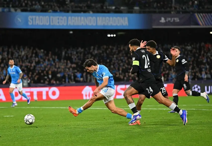 “Đại gia bóng đá sớm chia tay Champions League 2025/26”