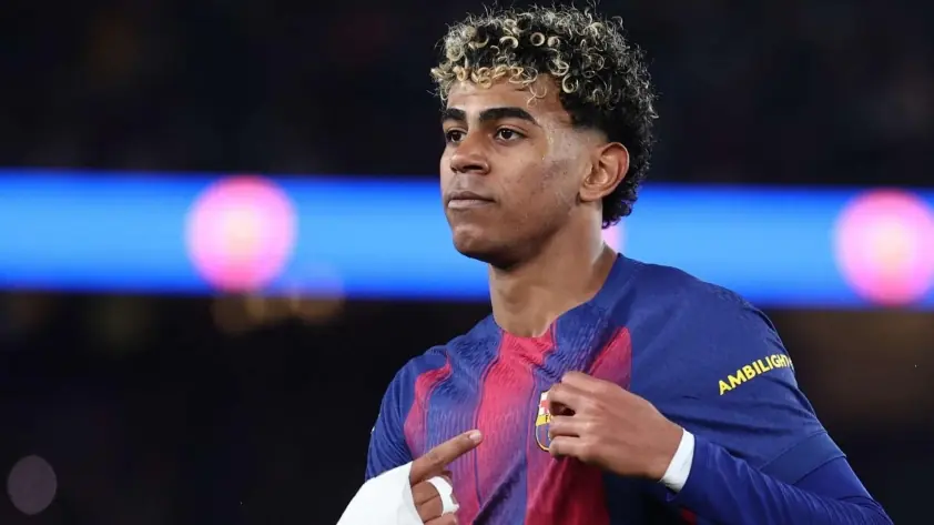 Yamal tỏa sáng, Barca chiếm lại ngôi đầu từ Real Madrid